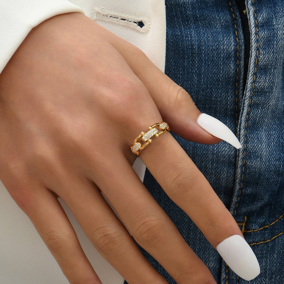 Chloe Open Ring in Gold