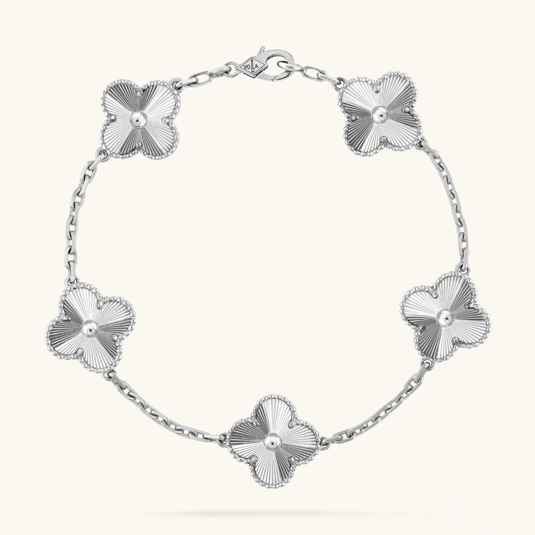 Clover Bracelet in Silver