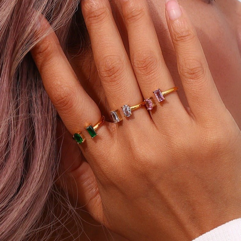 Fedilia Gemstone Ring in Gold