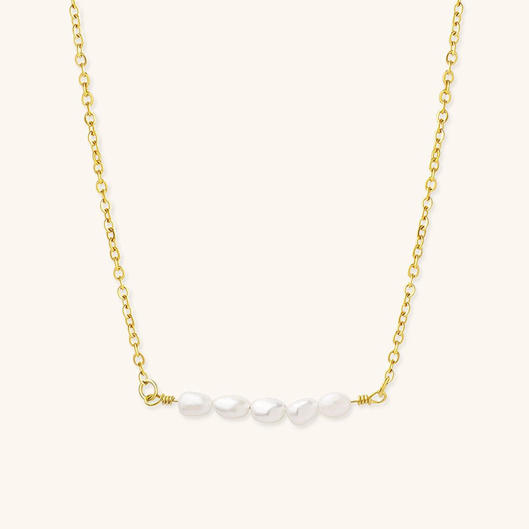 Fleur Pearl Necklace in Gold