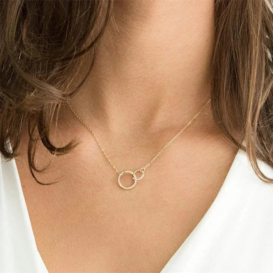 Isabelle Glamorous Hoop Necklace
