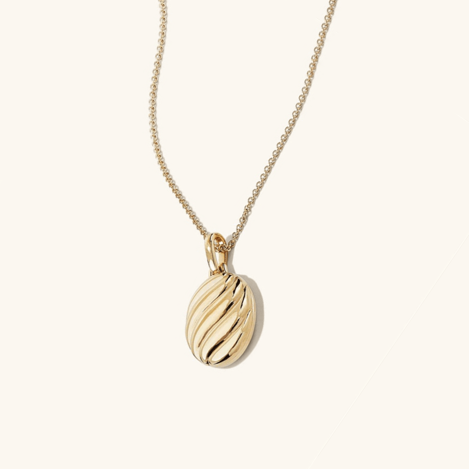 Linda Elegant Croissant Necklace
