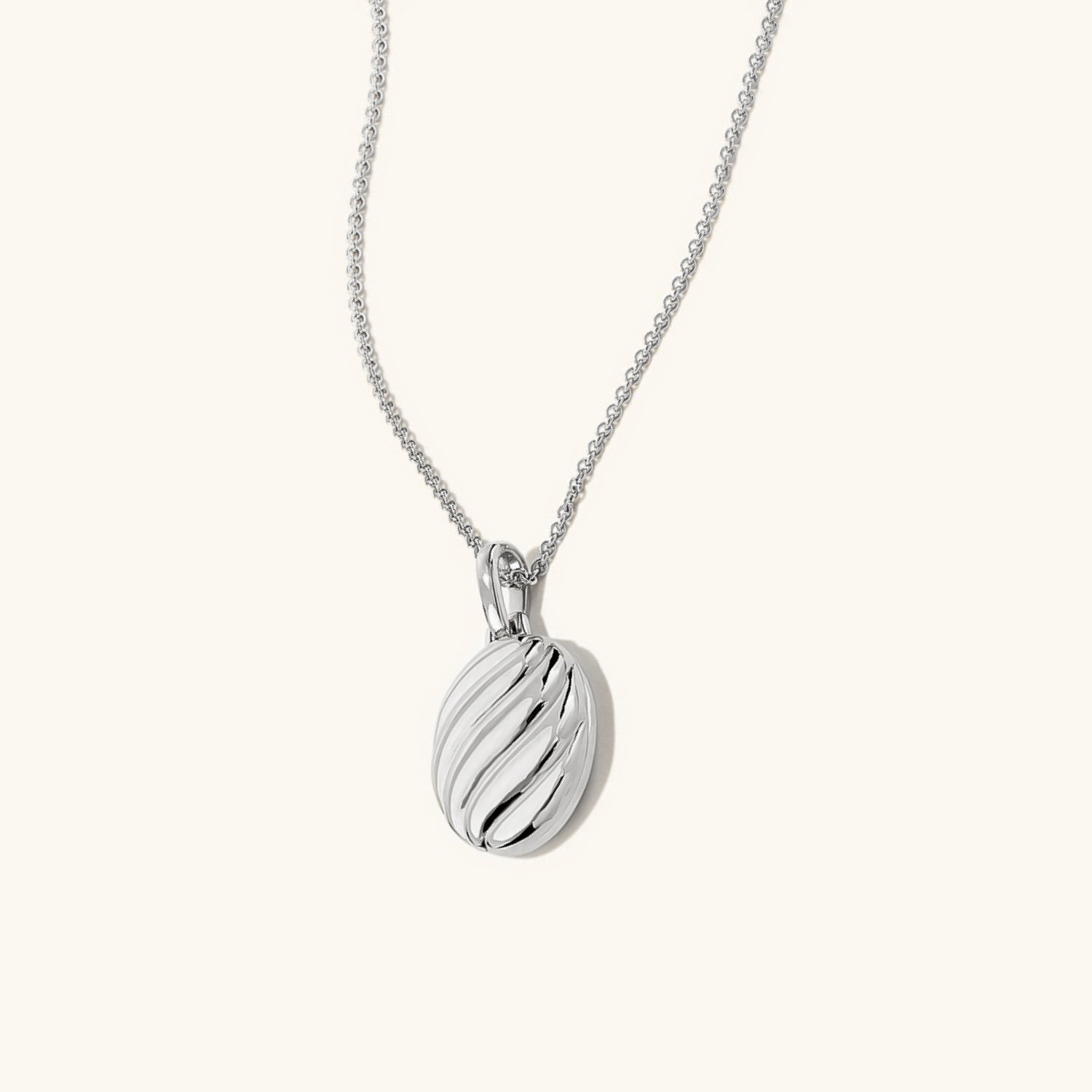Linda Elegant Croissant Necklace