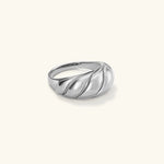 Lorelei Glossy Croissant Ring