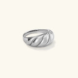 Lorelei Glossy Croissant Ring
