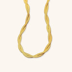 Lysa Twisted Necklace in Gold