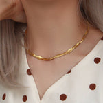 Lysa Twisted Necklace in Gold