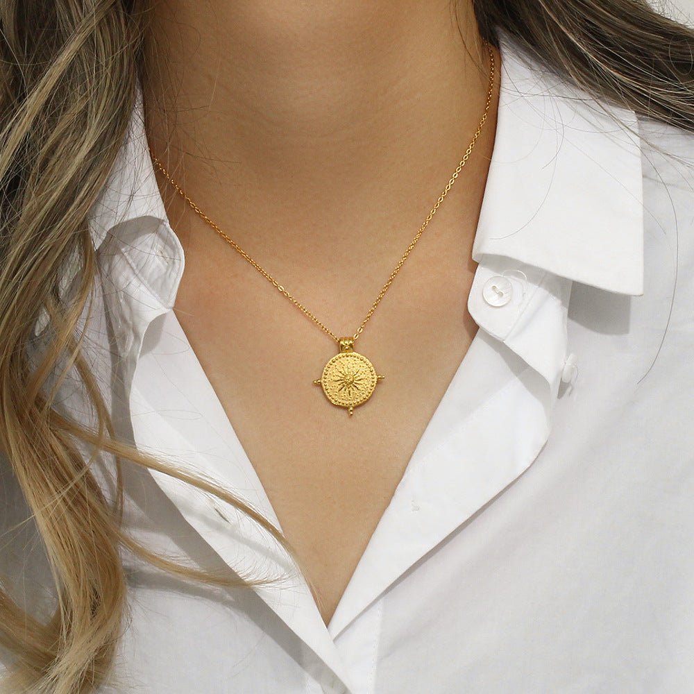 Marie Classic Necklace in Gold