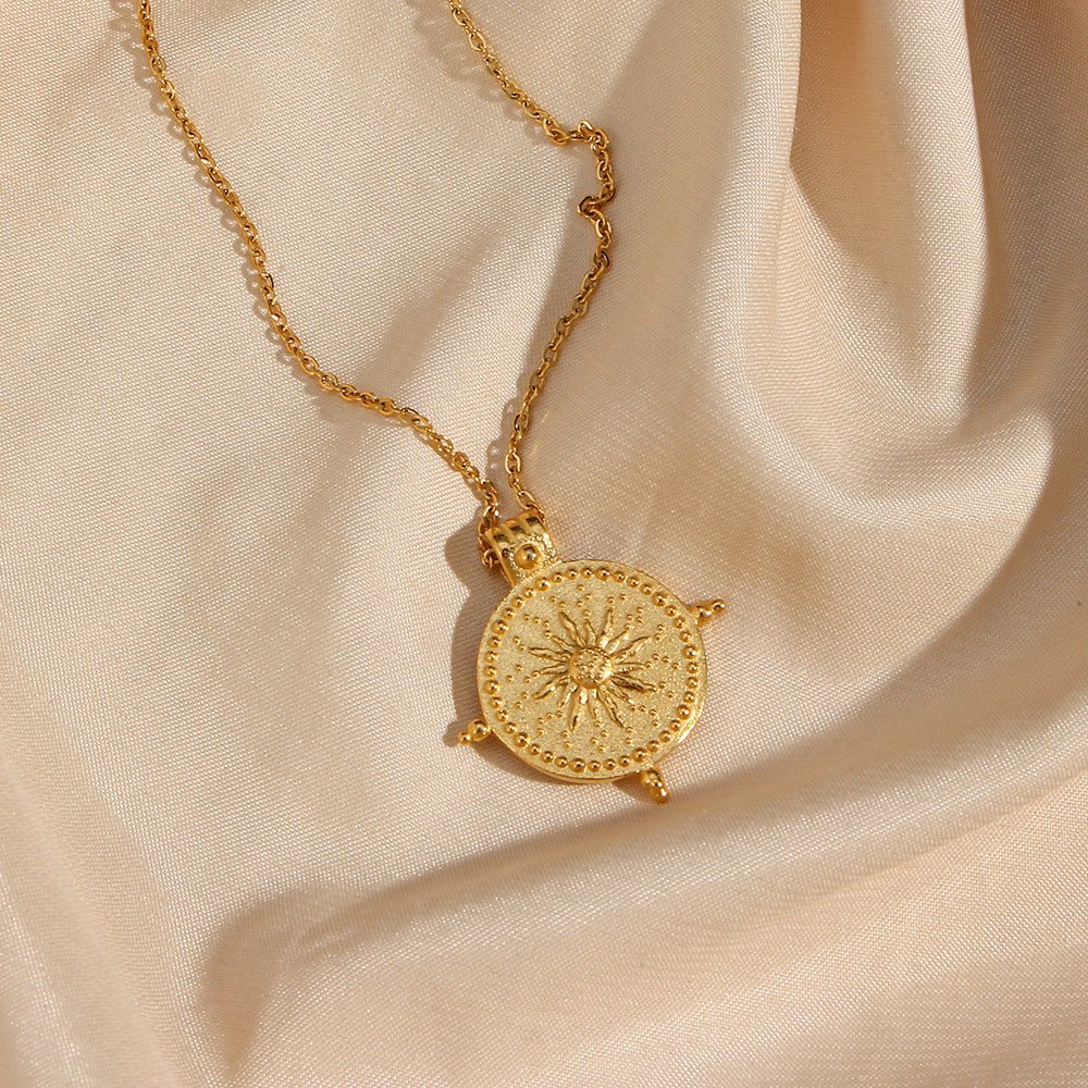 Marie Classic Necklace in Gold