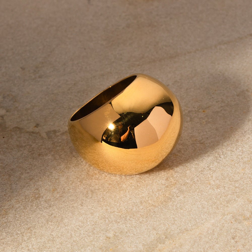 Navia Domed Ring