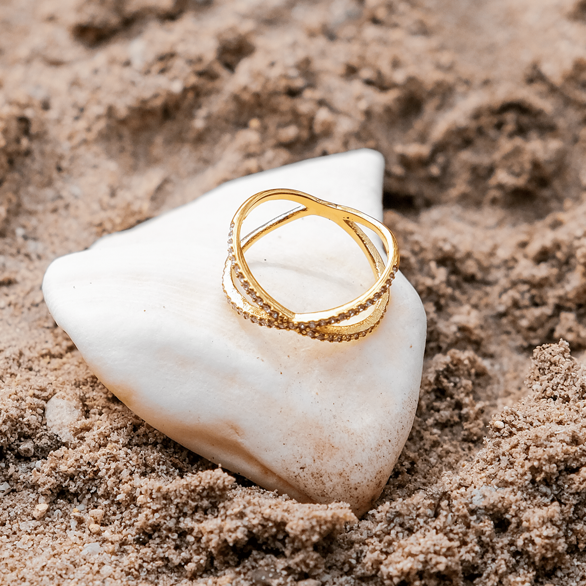 Nia Cross Ring in Gold