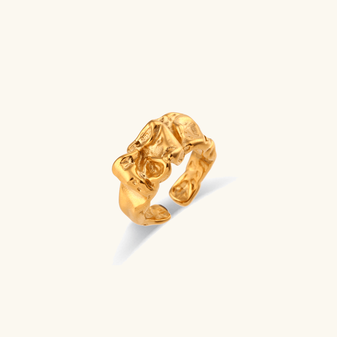 Paloma Sculpted Ring in Gold