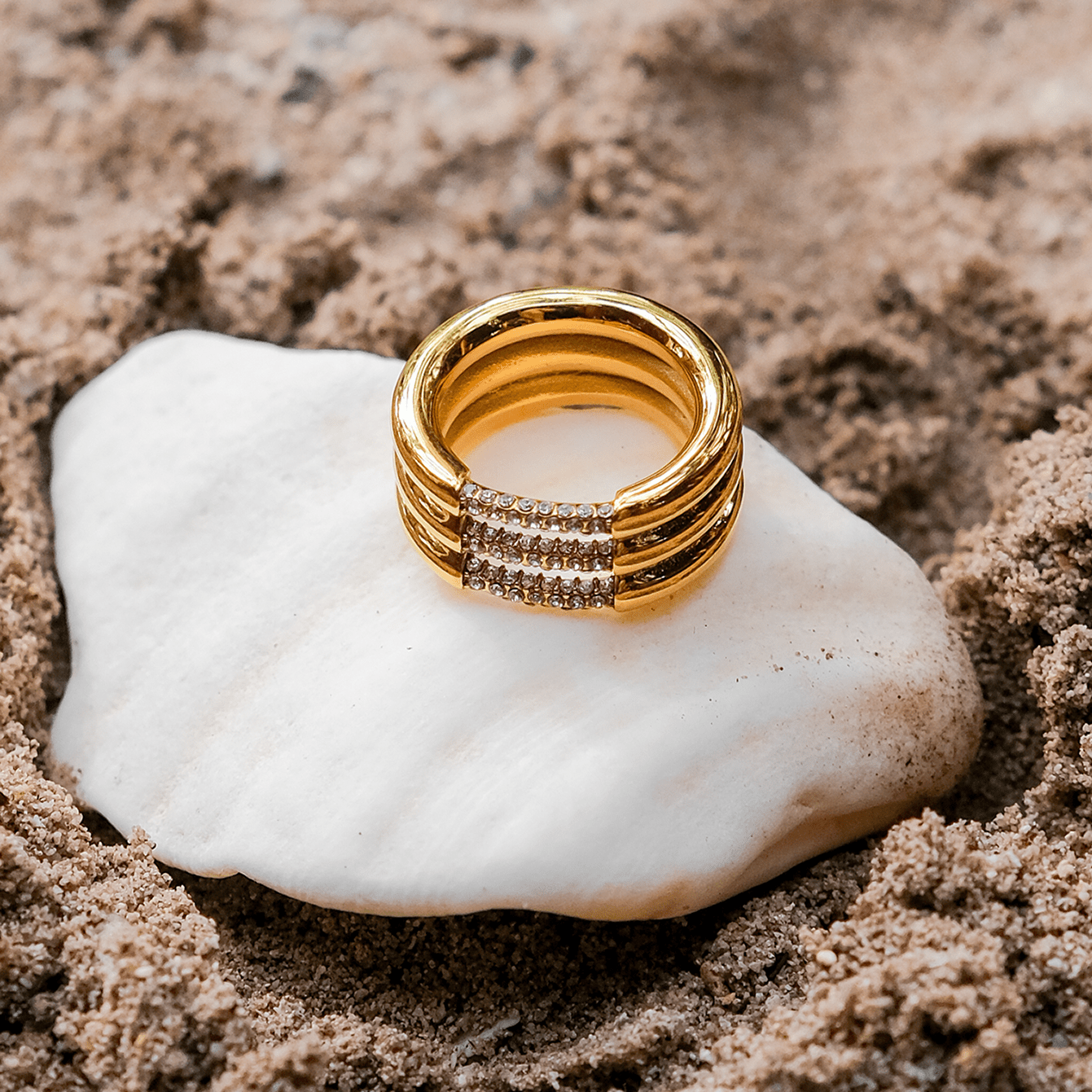 Serenity Sparkling Ring in Gold
