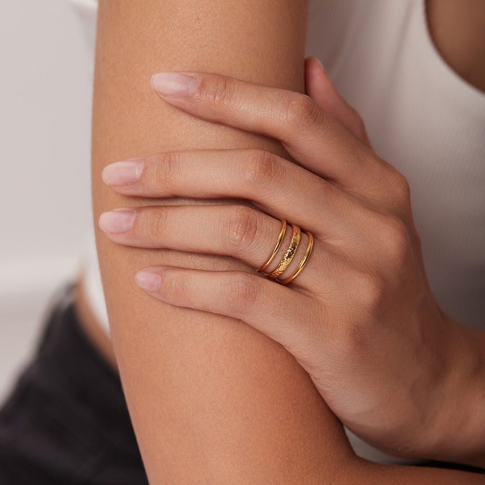 Shirley Triple Ring in Gold