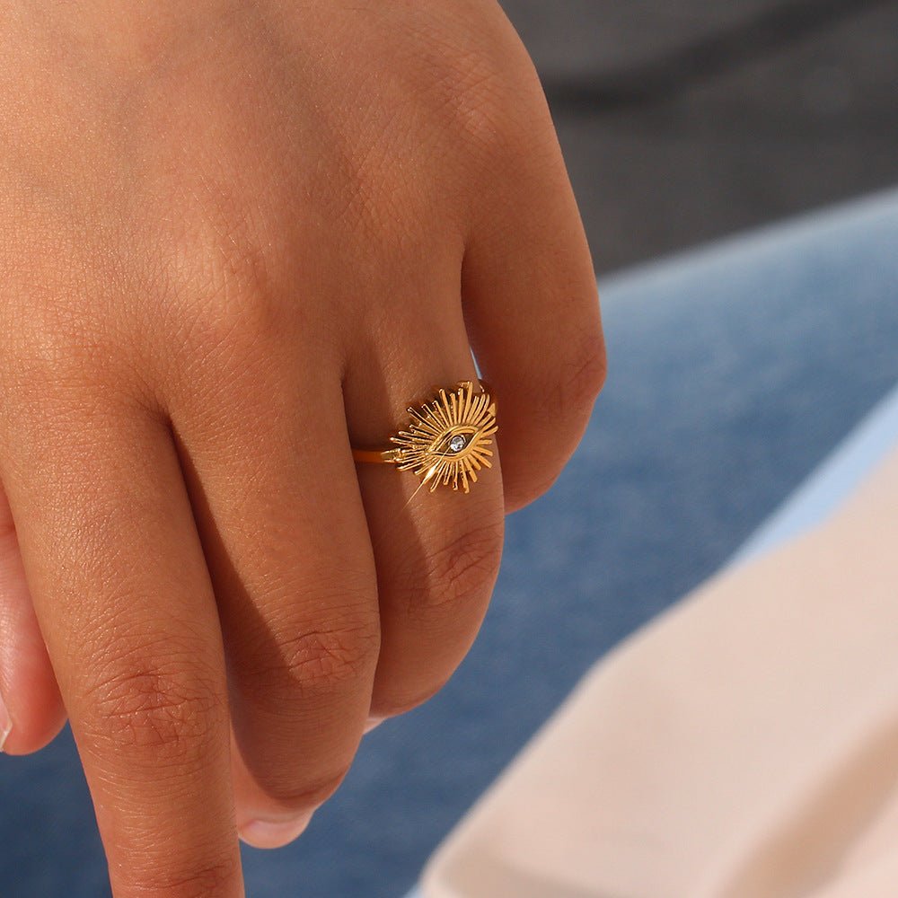 Solana Sunburst Ring in Gold