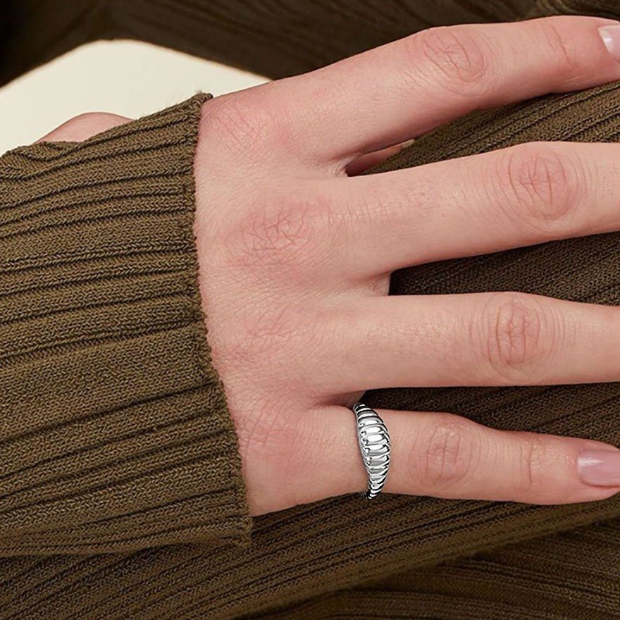 Venn Minimalist Ring