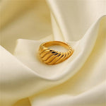Ylenna Statement Croissant Ring
